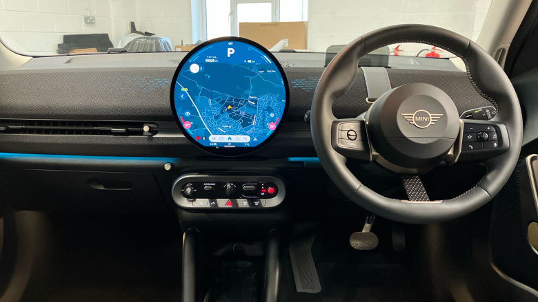 MINI Aceman 135kW E Classic 43kWh 5dr Auto Electric Hatchback